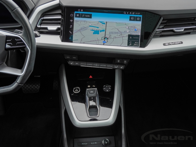 Q4 e-tron S-Line 40 150 kW *PANO*NAVI*SHZ*PDC*TEMPOMAT*