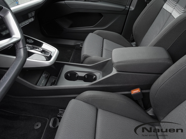 Q4 e-tron S-Line 40 150 kW *PANO*NAVI*SHZ*PDC*TEMPOMAT*