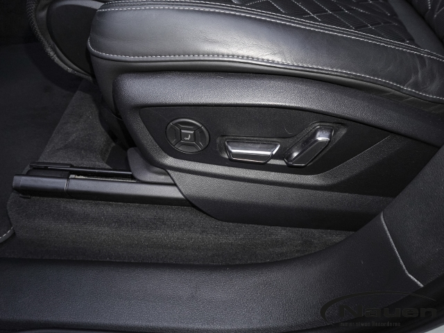 Q7 55 TFSI e quattro basis S-line Sportpaket Luft Panorama