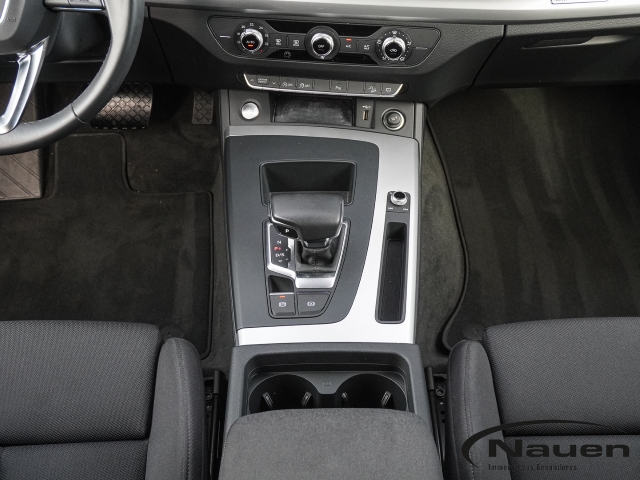 Q5 40 TDI quattro S-tronic +NAVI+KAMERA+SPORTSITZE+TEMPOMAT+