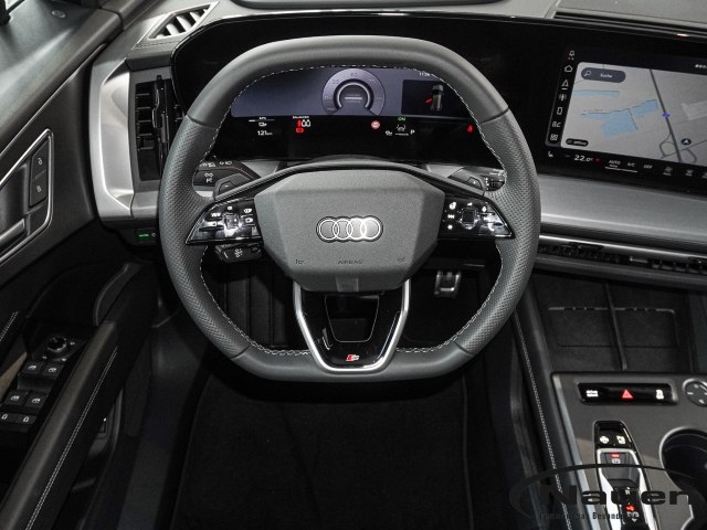 Q4 e-tron performance 210 kW StandHZG AHK- Panod
