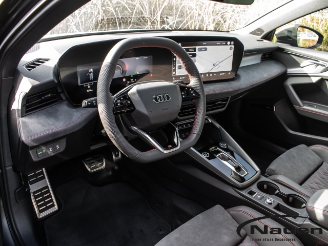 A3 TFSI 110 KW STronic SLINE PANO TECH PLUS LED