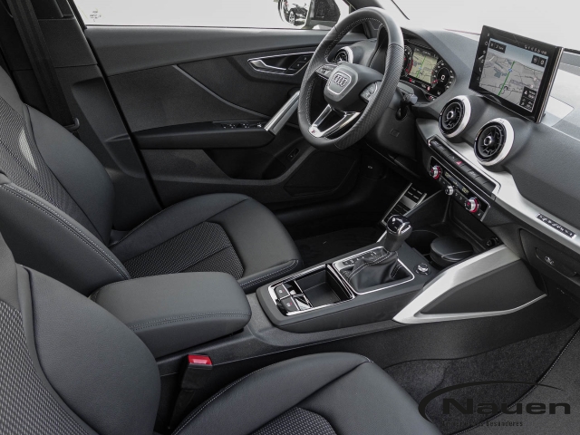 Q2 40 TFSI quattro S line Pano* Matrix* Carplay*