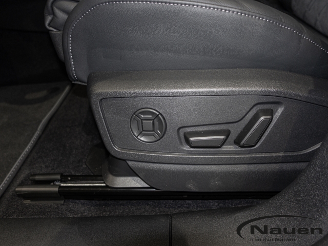 SQ5 TFSI AHK PANO LM21 StHZ TECH+ Ambiente+