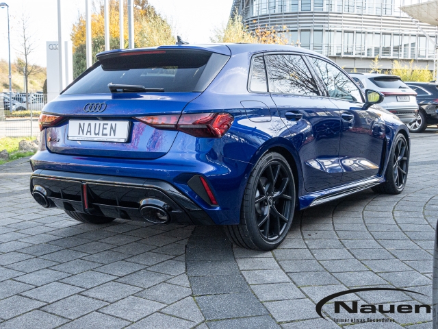 RS3 Sportback 2.5 TFSI quattro *SanMarinoBlau*