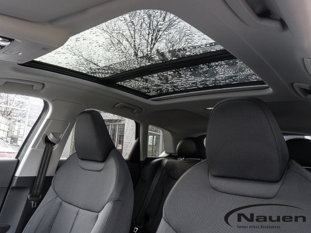 Q3 TFSI S tronic S-LINE TECH+ PANO AHK LM19