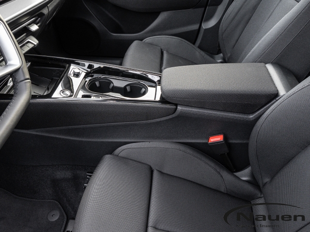 Q3 TFSI S tronic S-LINE TECH+ PANO AHK LM19