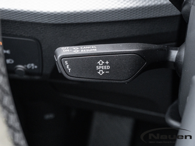 Q2 35 TFSI S tronic S line SONOS Matrix ALLWETTER