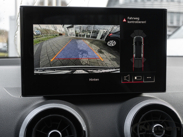Q2 35 TFSI S tronic S line SONOS Matrix ALLWETTER