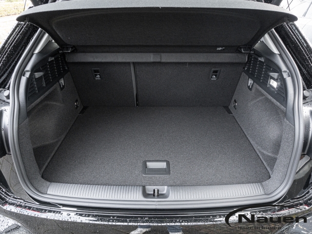 Q2 35 TFSI S tronic S line SONOS Matrix ALLWETTER