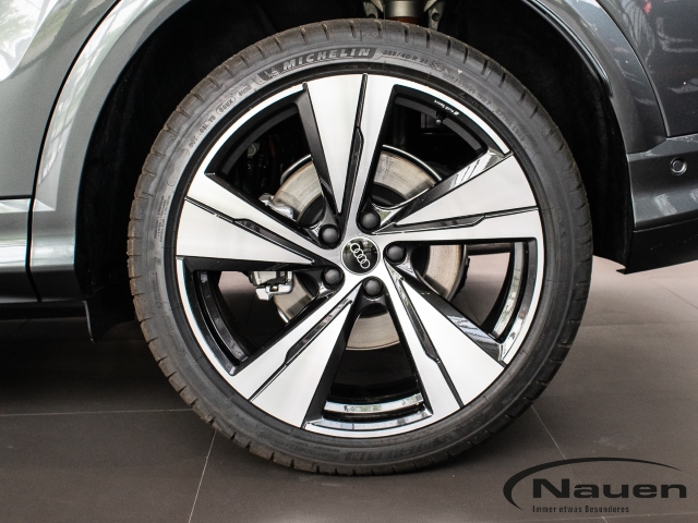 Q5 SB e-hybrid quattro 2x S Line TechPro AHK PANO LM21