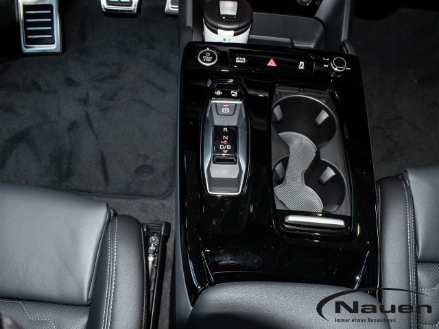 A6 e-tron Avant performance 270 kW