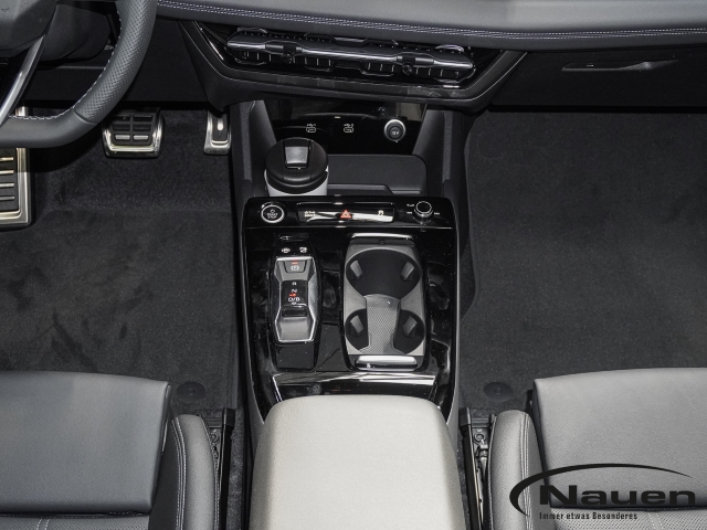Q6 e-tron quattro 2xS line LM20 HuD TechPro eSitze