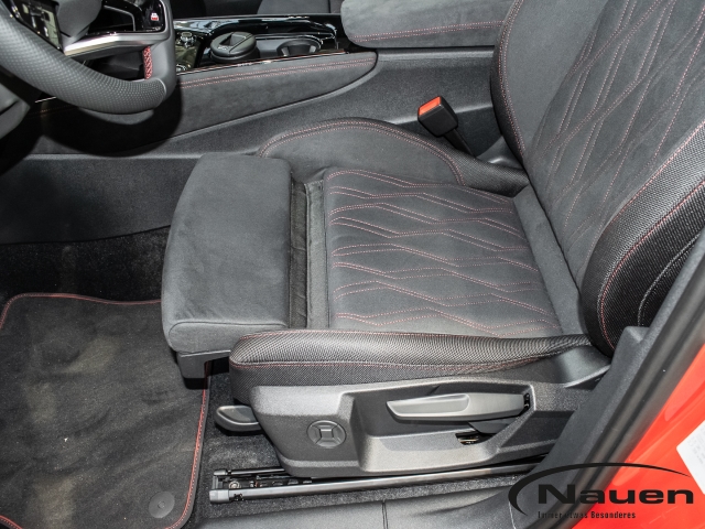 Q3 e-hybrid S Sportpaket Navi Digitales Cockpit Soundsystem 360 Kamera LED ACC El. Heckklappe