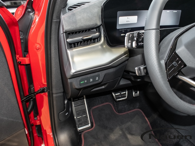 Q3 e-hybrid S Sportpaket Navi Digitales Cockpit Soundsystem 360 Kamera LED ACC El. Heckklappe