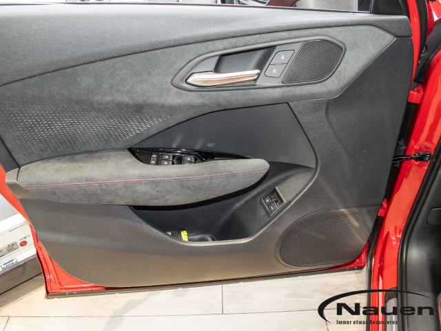 Q3 e-hybrid S Sportpaket Navi Digitales Cockpit Soundsystem 360 Kamera LED ACC El. Heckklappe