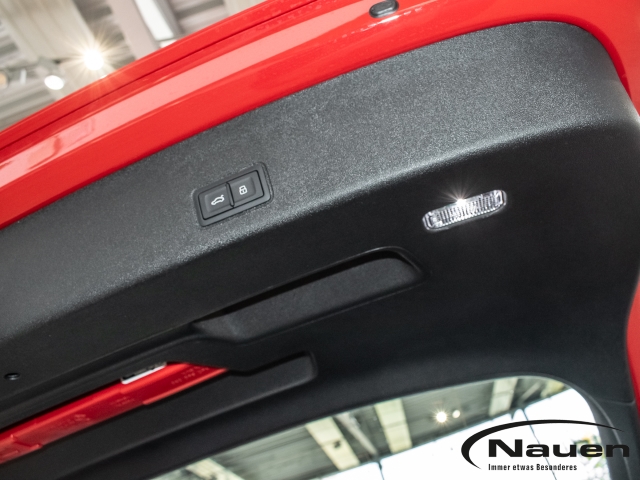 Q3 e-hybrid S Sportpaket Navi Digitales Cockpit Soundsystem 360 Kamera LED ACC El. Heckklappe