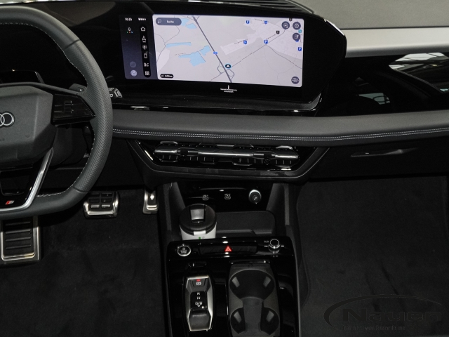 Q6 e-tron quattro 315 kW S line  AHK-klappbar Navi