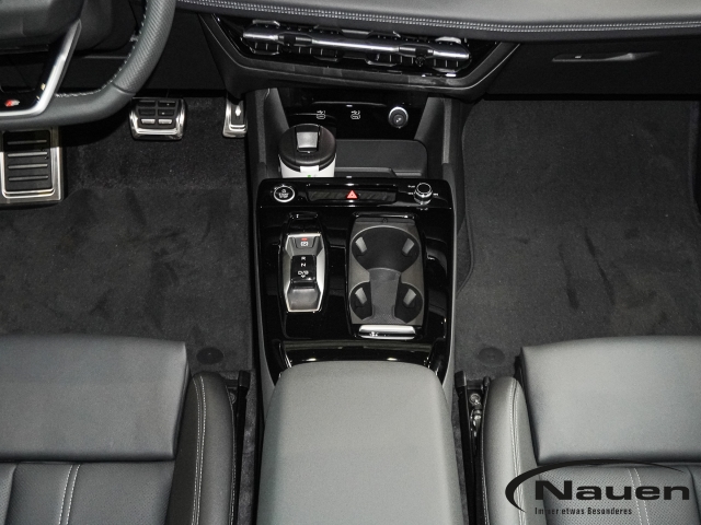 Q6 e-tron quattro 315 kW S line  AHK-klappbar Navi