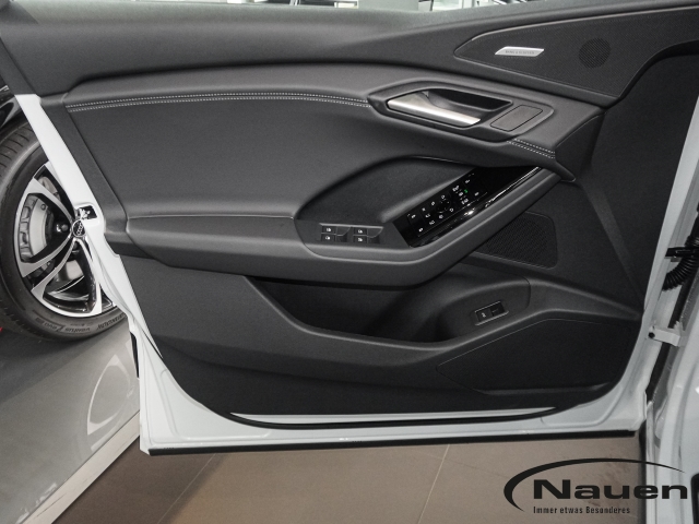Q6 e-tron quattro 315 kW S line  AHK-klappbar Navi