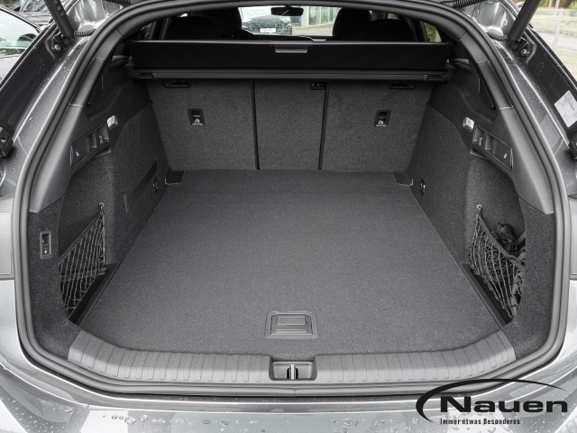 A6 e-tron Avant performance 270 kW S line business