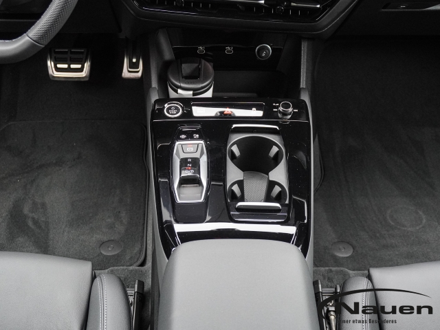 A6 e-tron Avant performance 270 kW S line business