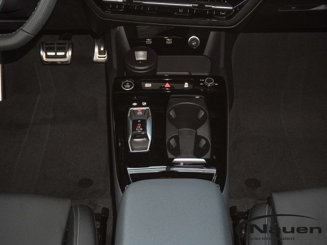 A6 e-tron Avant performance 270 kW S line business