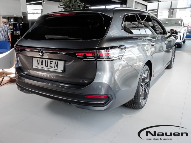 Passat Variant 1.5 eTSI Elegance ehem.UPE 56.260,- AHK+IQ-Light+H&K Sound