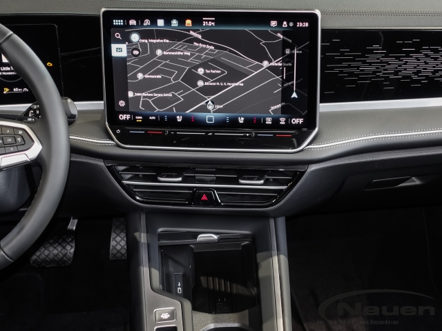 Passat Variant 1.5 eTSI Elegance ehem.UPE 56.260,- AHK+IQ-Light+H&K Sound