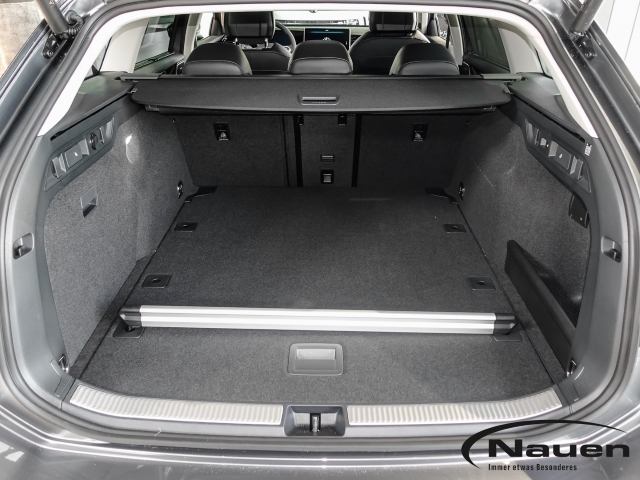 Passat Variant 1.5 eTSI Elegance ehem.UPE 56.260,- AHK+IQ-Light+H&K Sound