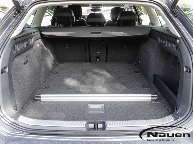 Passat Variant 1.5 eTSI Elegance ehem.UPE 56.260,- AHK+IQ-Light+H&K Sound