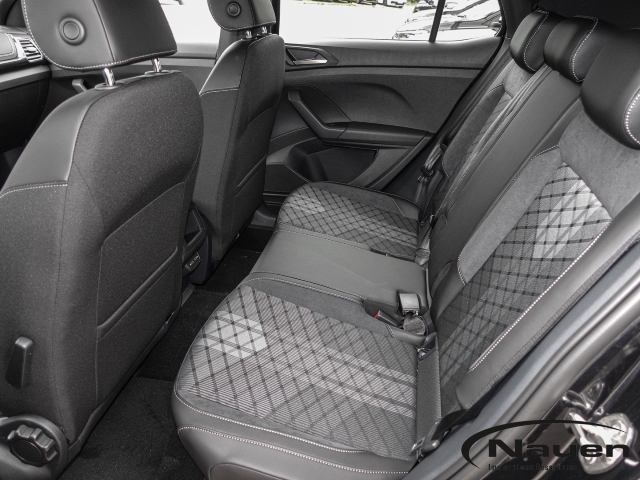 T-Cross R-Line 1.0 l DSG UPE: 39.020