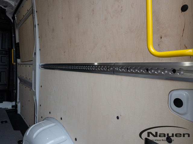 Crafter 35 Kasten HD MR 2,0 l TDI EU6-EA SCR 103 kW, 6-Gang-Schaltgetriebe  3640 mm