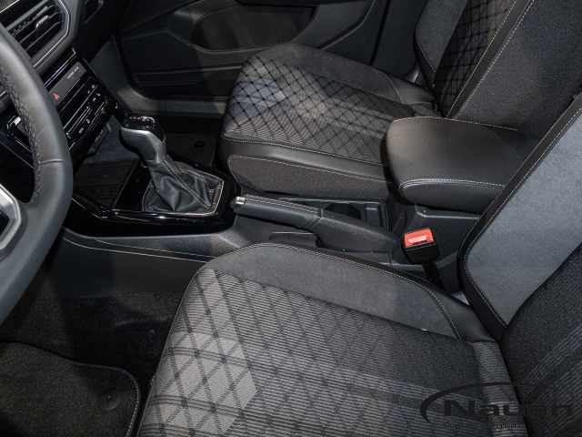 T-Cross R-Line 1.0 TSI OPF 85 kW 7-Gang DSG * Rate 245 *