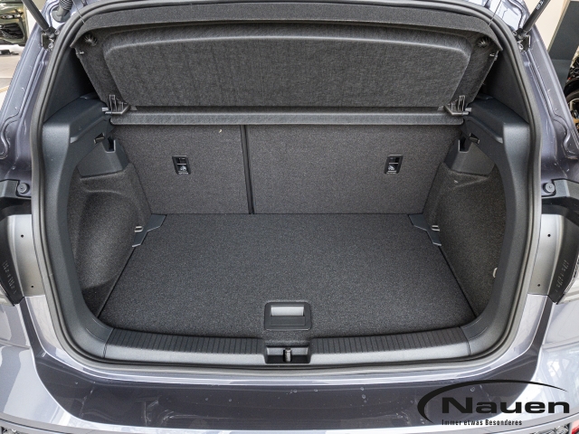 T-Cross R-Line 1.0 TSI OPF 85 kW 7-Gang DSG * Rate 245 *