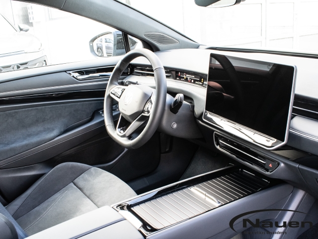 ID.7 Tourer Pro 210 kW 77 kWh AHK, Wärmepumpe