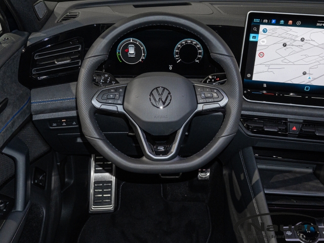 Tiguan R-Line 1,5 l eHybrid 6-Gang-DSG AHK, Panodach, HarmanKardon, Volleder