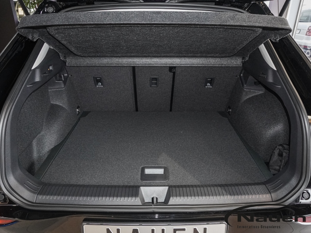 T-Roc Life 1.5 l eTSI 110 kW 7-Gang-DSG Allwetter AHK