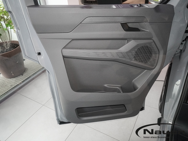 Transporter 2.0 VW NFZ Kasten Motor  2,0 l TDI 110 kW Getriebe: 6-Gang-Schaltgetriebe Radstand: 3100 mm KR