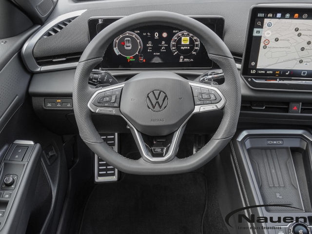 T-Roc R-Line 1.5 l eTSI 110 kW 7-Gang-DSG AHK, Navi