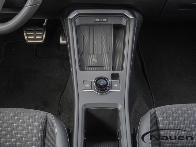 T-Roc R-Line 1.5 l eTSI 110 kW 7-Gang-DSG AHK, Navi