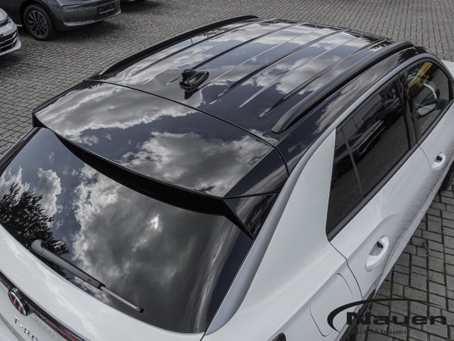 T-Roc R-Line 1.5 l eTSI 110 kW 7-Gang-DSG AHK, Navi