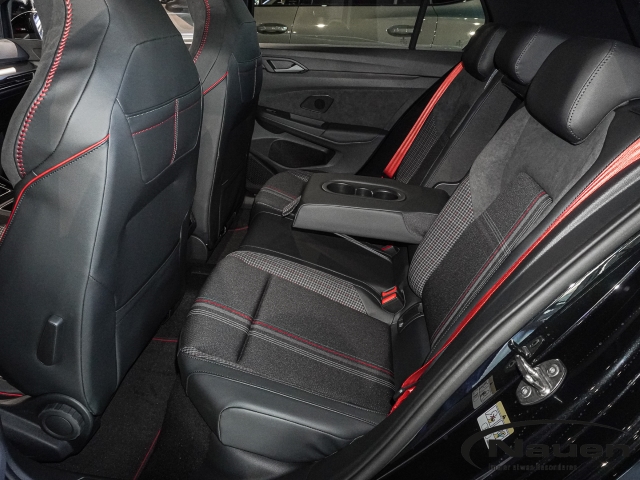 Golf VIII 2.0 TSI 239 kW GTI Edition 50 Pano H&K IQ Akrapovic