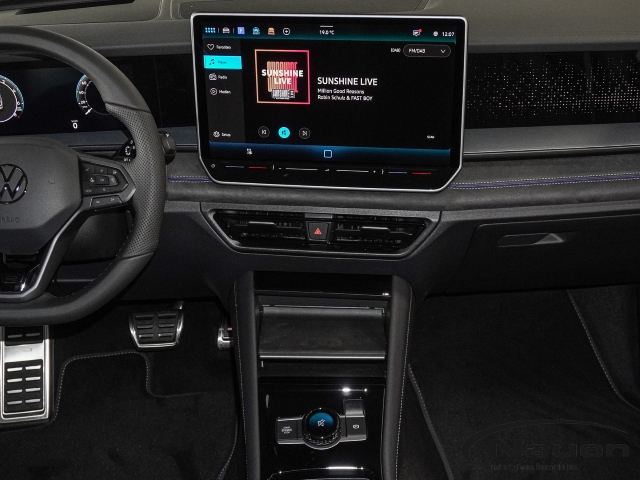 Tayron 1.5 TSI eHybrid 150 kW R-Line AHK Panoramadach