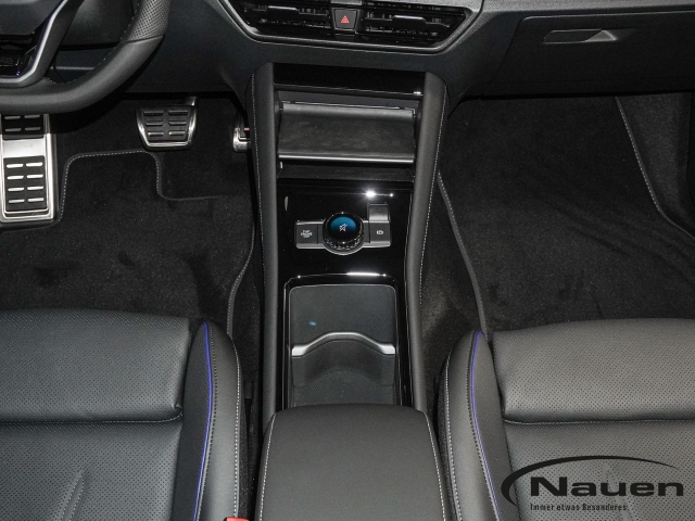 Tayron 1.5 TSI eHybrid 150 kW R-Line AHK Panoramadach