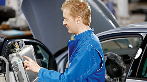  KFZ-Mechatroniker (M/W/D) 2